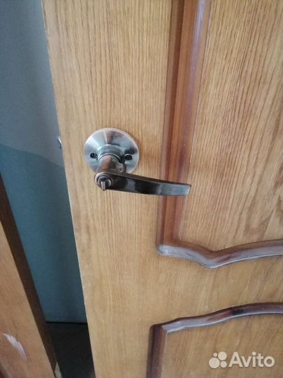 Двери входные деревянные бу