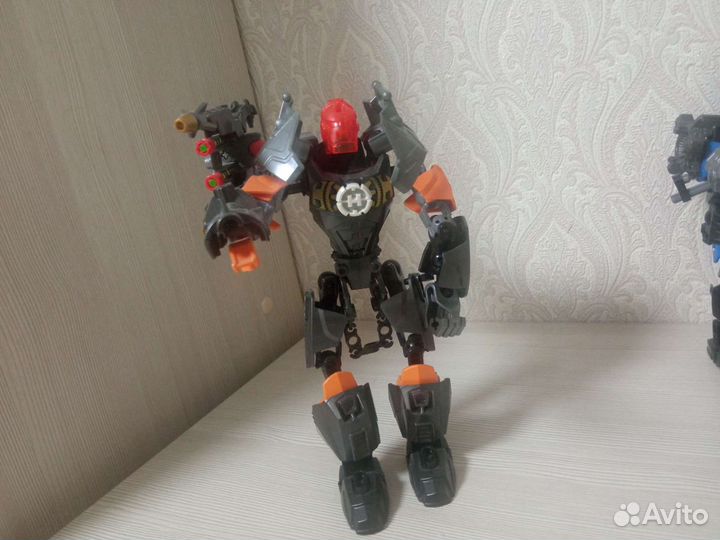 Игрушка робот lego