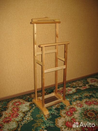 Напольная вешалка