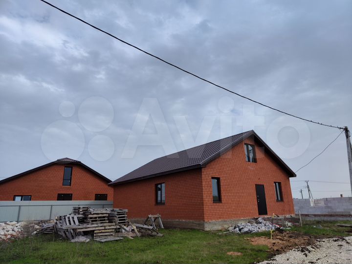 Коттедж 115 м² на участке 5 сот.