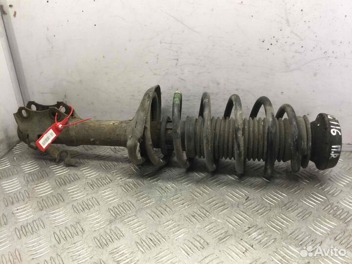 Стойка передняя правая Volkswagen Golf 1H0413031 1