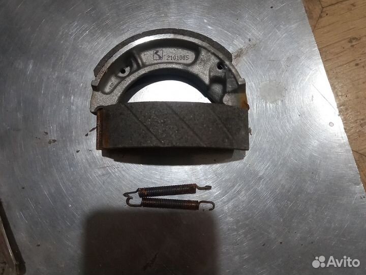 Продаю колодки для мопеда