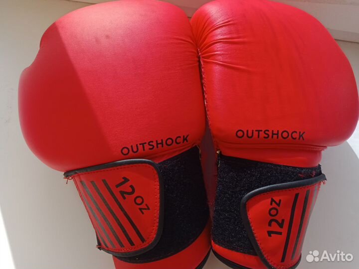 Боксерские перчатки 12 oz outshock