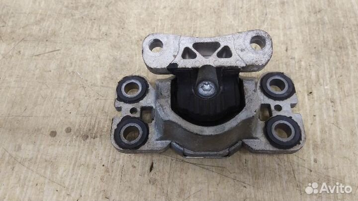 Подушка крепления двигателя Land Rover / Jaguar