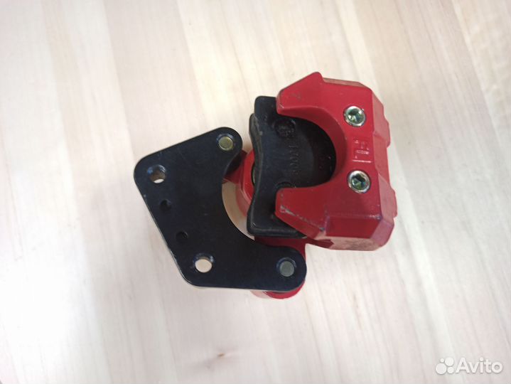 Суппорт передний тормозной мотоцикла скутера