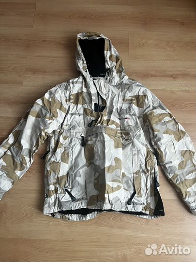 Горнолыжная куртка