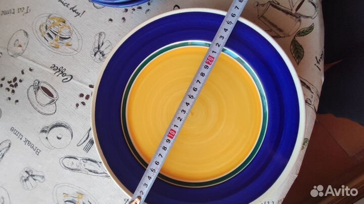 Набор столовой посуды, тарелки