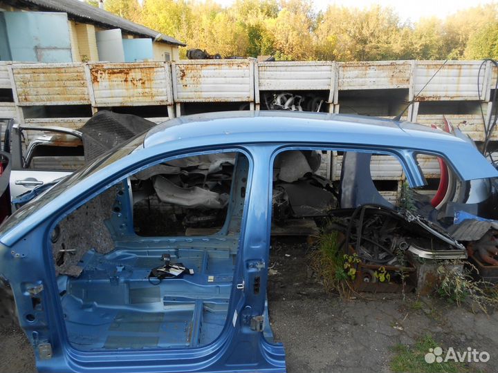 VW polo 9N Крыша