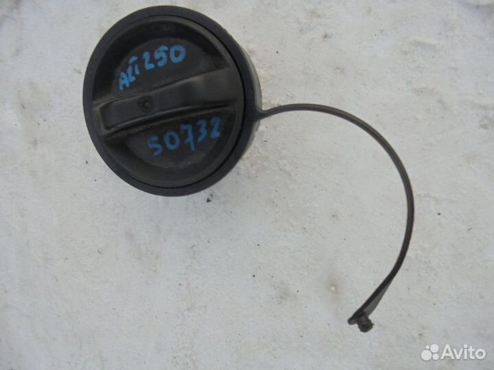 Пробка бензобака Toyota Avensis AZT250 1AZ-FSE