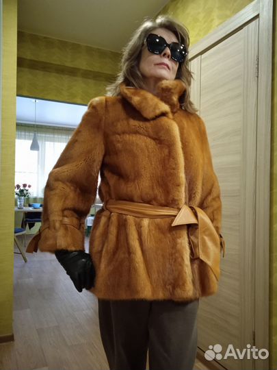 Короткая норковая шуба