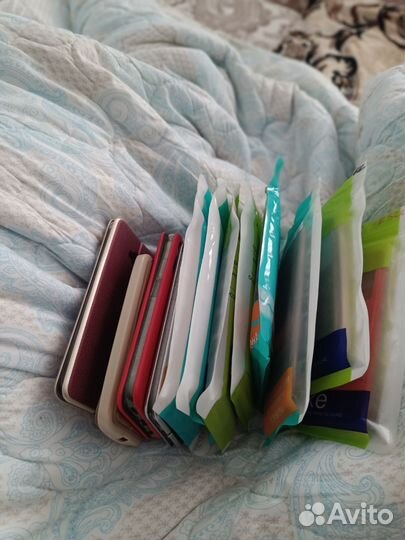 Чехлы на телефон