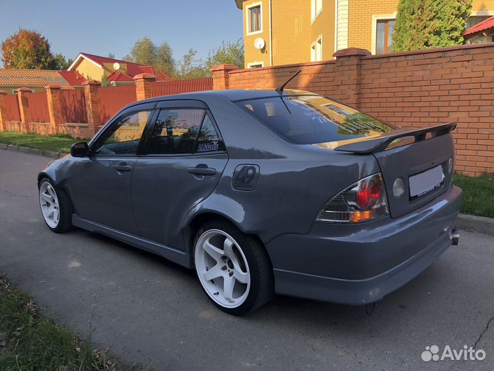 Toyota Altezza 2.0 МТ, 2001, 150 000 км