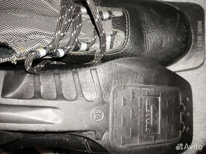 Лыжные ботинки