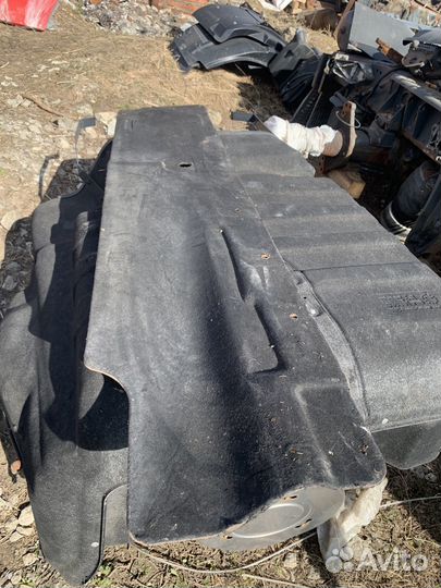 Шумоизоляция двигателя левая Volvo Fh4 21145675