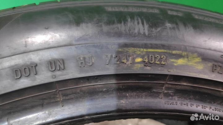 Pirelli P Zero PZ4 265/45 R21 104W