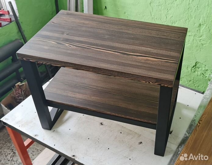 Журнальный столик в стиле лофт