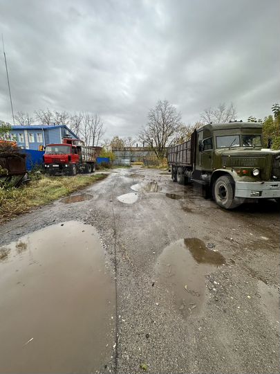 Машиноместо, > 30 м²