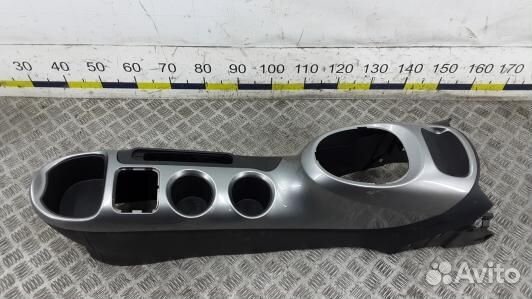 Подлокотник центральный nissan juke F15 (1MA11IX01