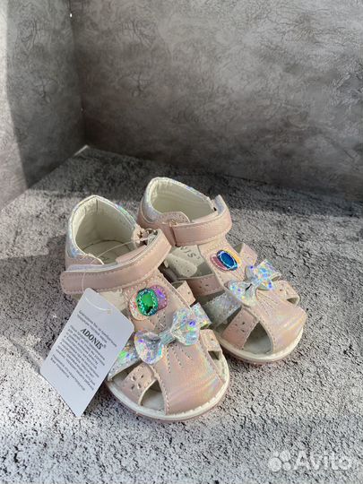 Новые сандали для девочки 23-28
