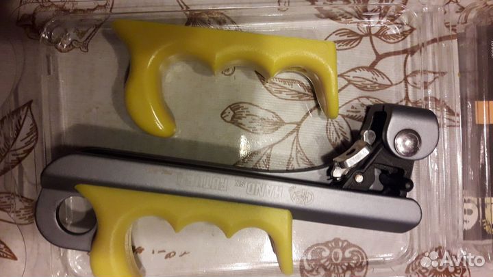 Зажим ручной Futura hand left