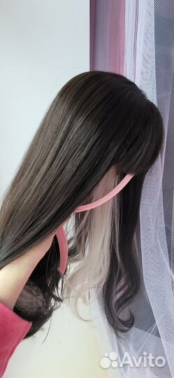 Парик новый чёрный с белыми прядями