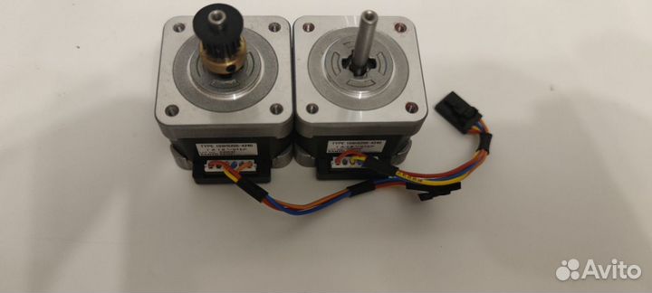 Шаговый двигатель nema 17 type 103H5205-4240