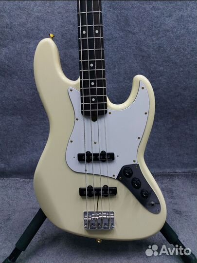 Fender 1985 Jazz Bass Japan