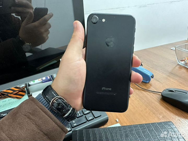 iPhone 7, 32 ГБ