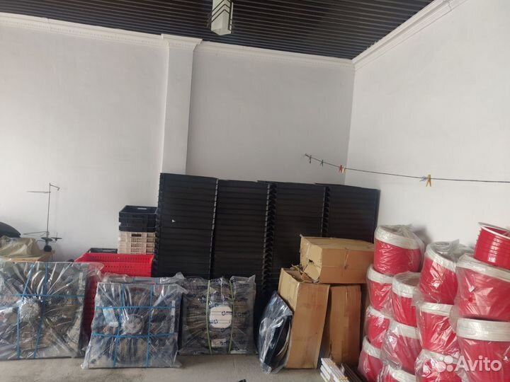 Кормушка для кур, птиц