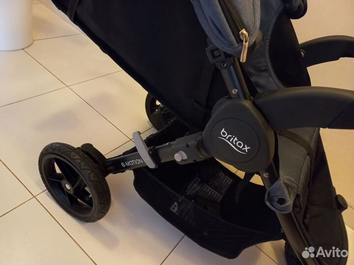 Коляска прогулочная Britax roemer