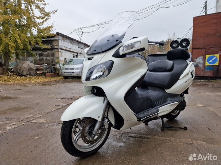 Максискутер Сузуки 650 Бургман Скайвей