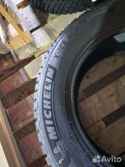 Michelin X-Ice North 4 SUV 255/55 R18
