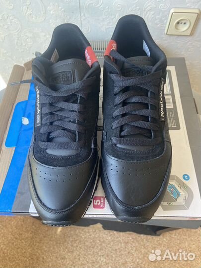 Кроссовки reebok classic