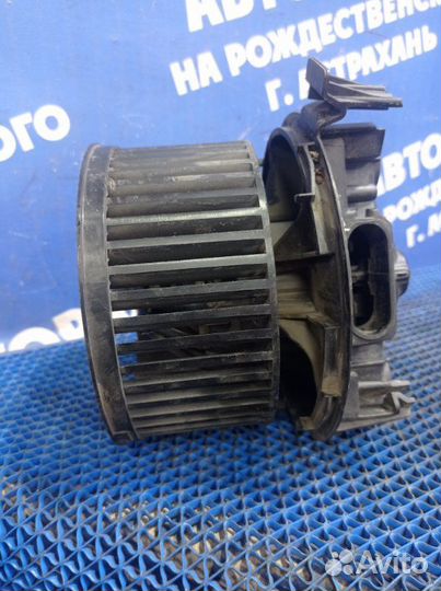 Моторчик печки Renault Logan седан K7J 2007