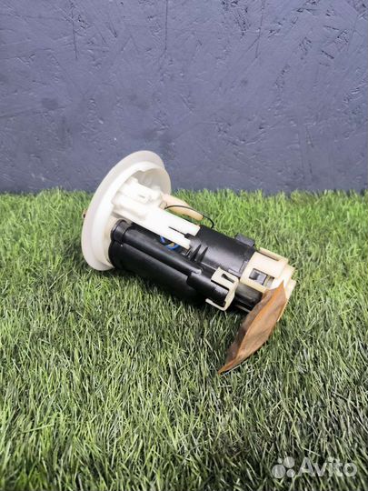 Насос топливный Mitsubishi Lancer 9