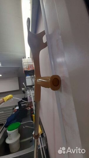 Костыль локтевой