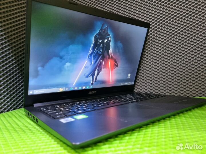 Игровой Ноутбук Acer i3-10*/8Gb/SSD/MX 330 2Gb