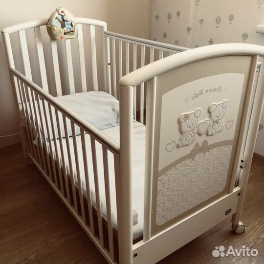 Детская кроватка