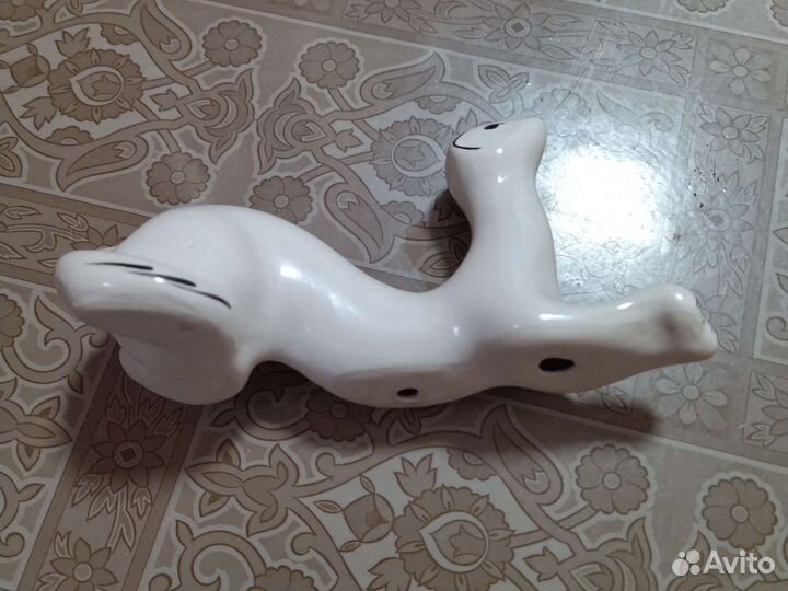 Статуэтка фарфор