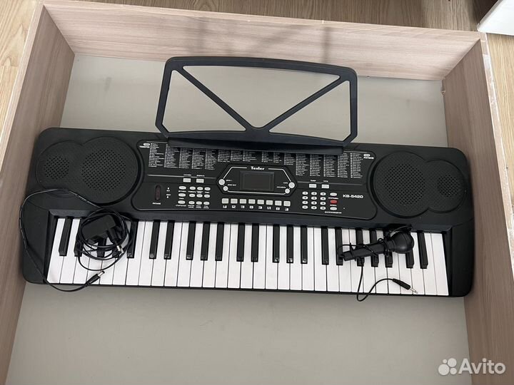 Синтезатор tesler
