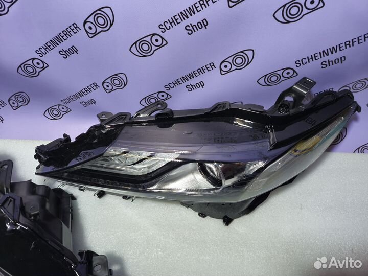 Фары передние Toyota Camry xv70 xv75 Black