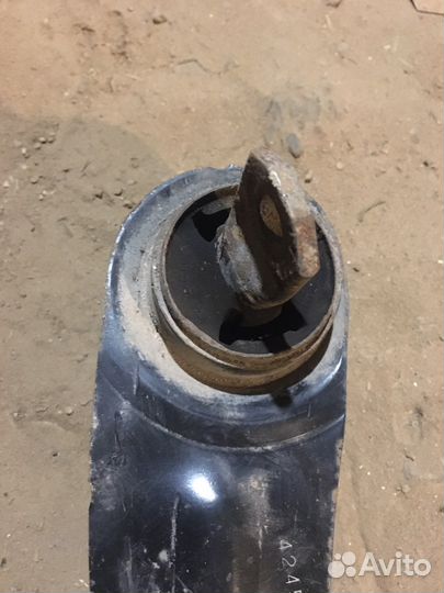 Рычаг продольный задний левый Ford Focus 1