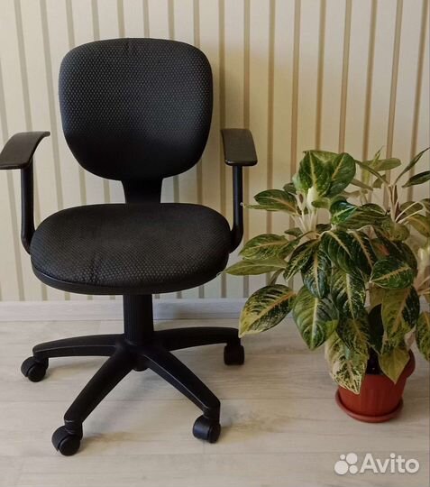 Компьютерное кресло