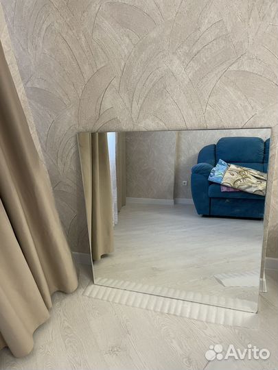 Зеркало настенное