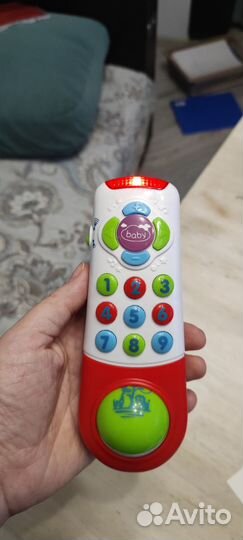 Игрушечный пульт на батарейках