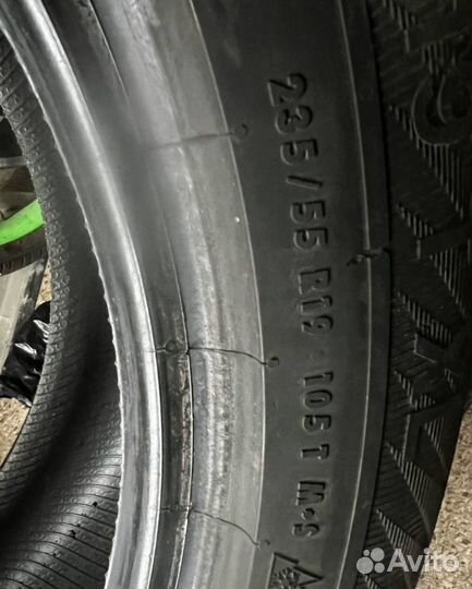 Gislaved Nord Frost 200 235/55 R19