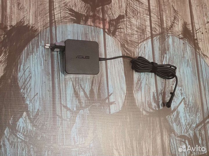 Блок питания Asus 19V 3.42A 5.5x2.5 (65w)
