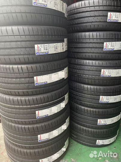 Michelin Pilot Sport 4 S 295/30 R21 и 275/30 R21