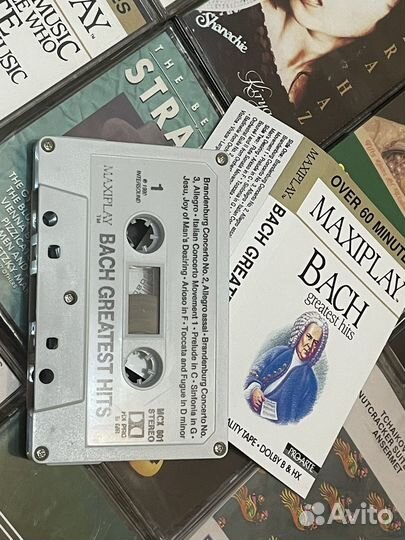Аудиокассеты с записью разные