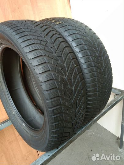 Yokohama BluEarth Winter V905 235/55 R20